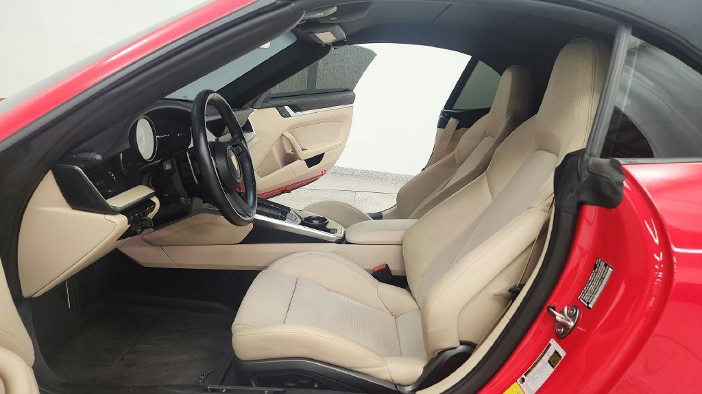 Used 2022 Porsche 911 Carrera S RWD image 19