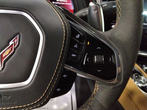 Used 2020 Chevrolet Corvette Stingray Premium Cpe w/ 3LT image 15