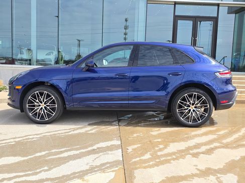 Used 2026 Porsche Macan AWD/4WD image 2