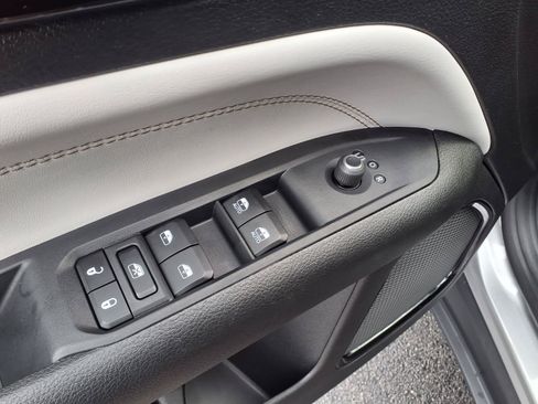 Used 2023 Jeep Compass Limited AWD/4WD image 20