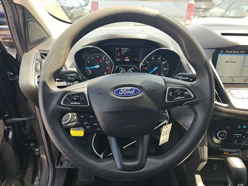 Used 2017 Ford Escape SE w/ Equipment Group 201A FWD image 13