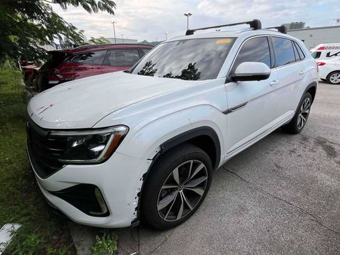 Used 2024 Volkswagen Atlas Cross Sport SEL Premium R-Line AWD/4WD image 4
