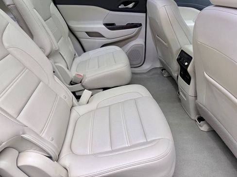 Used 2020 GMC Acadia Denali AWD/4WD image 14
