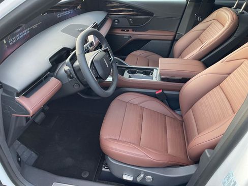 New 2026 Lincoln Nautilus Reserve w/ Jet Appearance Package AWD/4WD image 9