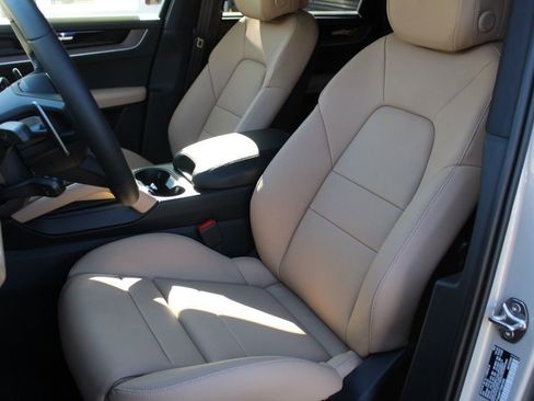 New 2026 Porsche Cayenne image 5