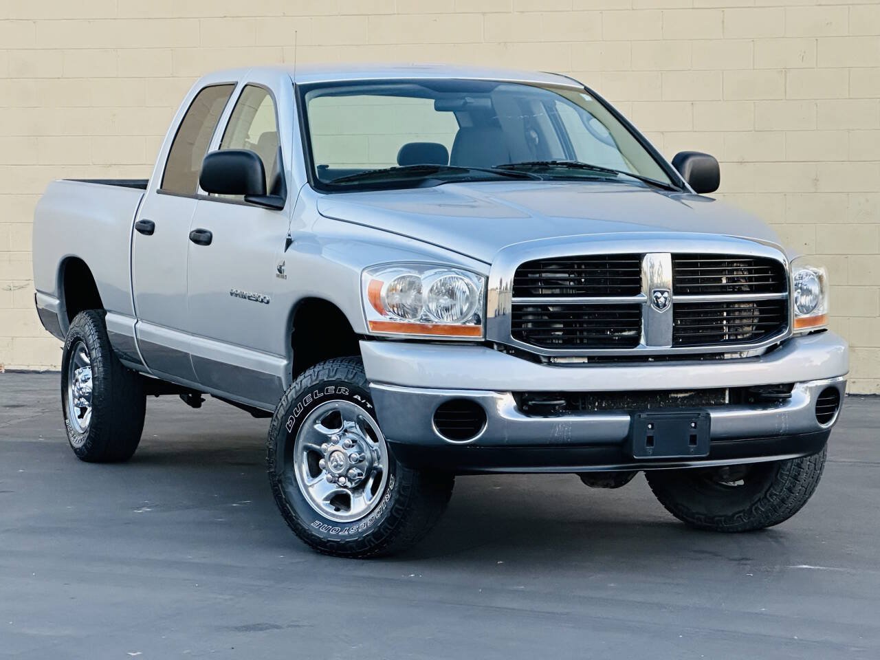 Used 2006 Dodge Ram 2500 Truck SLT w/ Trailer Tow Group AWD/4WD image 1