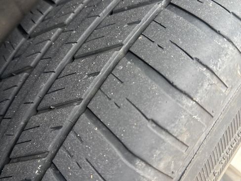 Used 2022 GMC Acadia SLT w/ Preferred Package image 18