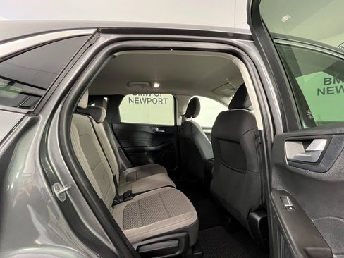 Used 2021 Ford Escape SE image 22