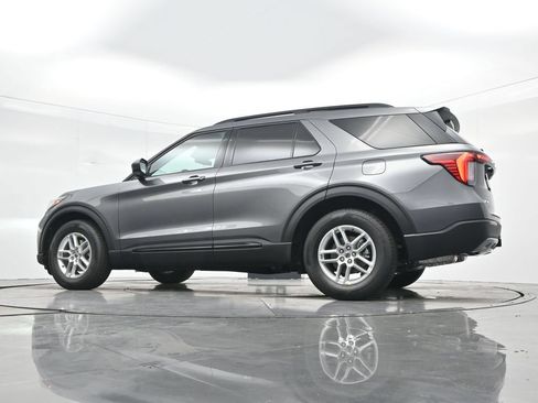 New 2026 Ford Explorer Active w/ Active Comfort Package RWD image 43