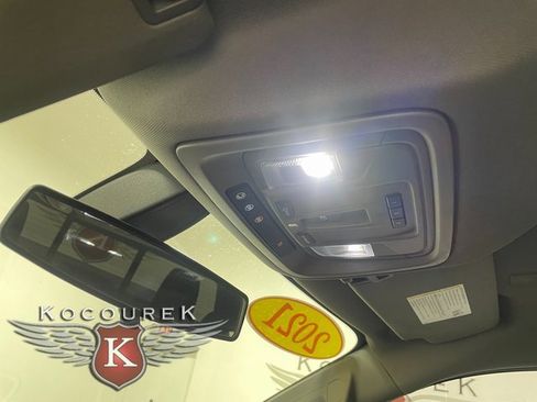 Used 2021 Chevrolet Silverado 1500 RST image 18