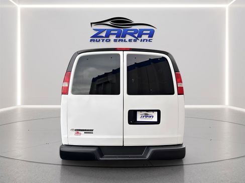 Used 2016 Chevrolet Express 3500 LT w/ LT Preferred Equipment Group RWD image 5