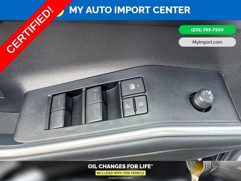 Certified 2025 Toyota Highlander XLE AWD/4WD image 11