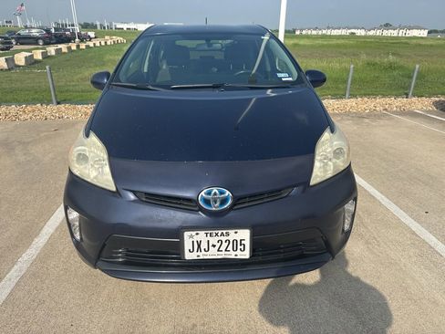 Used 2015 Toyota Prius Two FWD image 6