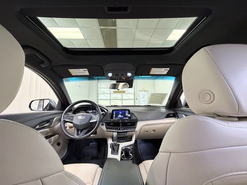 Used 2021 Cadillac CT4 Luxury w/ Sun And Sound Package RWD image 27
