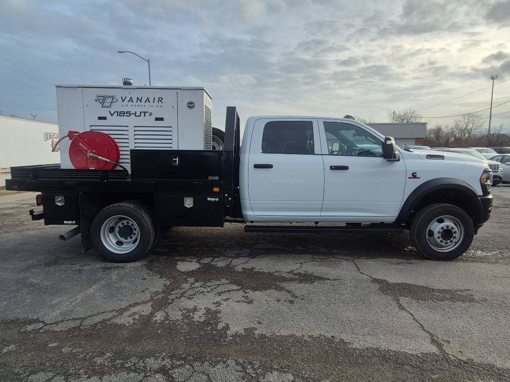 Used 2024 RAM 5500 Tradesman w/ Safety Group AWD/4WD image 10