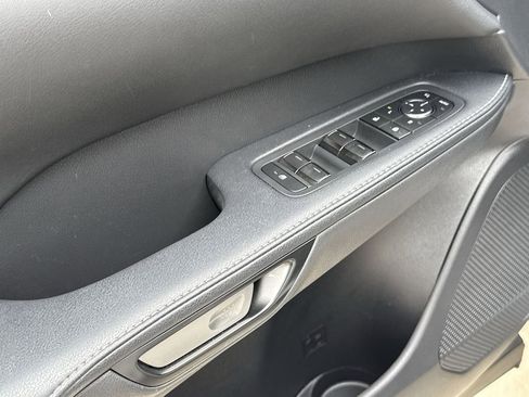 Used 2025 Lexus RX 350 Premium w/ Accessory Package (Z1) image 29