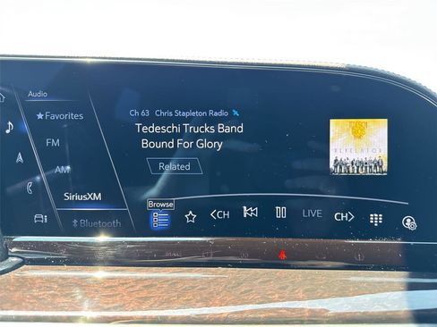 Used 2022 Cadillac Escalade ESV Sport Platinum AWD/4WD image 16
