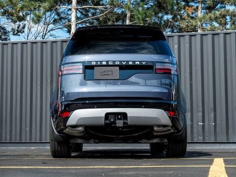 New 2026 Land Rover Discovery Limited Edition AWD/4WD image 7