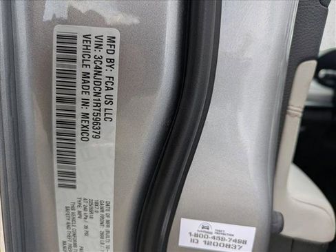 Used 2024 Jeep Compass Limited image 23