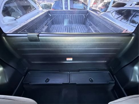 Used 2017 Toyota Tacoma SR RWD image 20