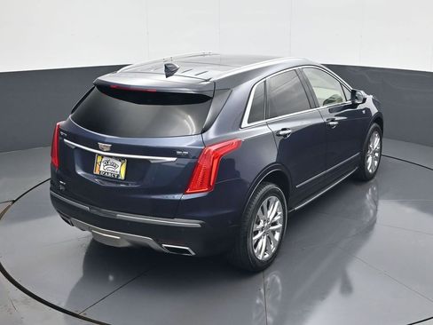 Used 2018 Cadillac XT5 Platinum w/ Driver Assist Package AWD/4WD image 17