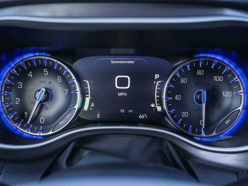 New 2026 Chrysler Pacifica Select FWD image 25