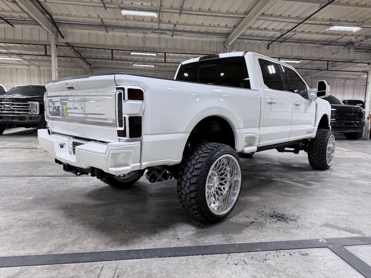 Used 2026 Ford F250 4x4 Crew Cab Super Duty image 4