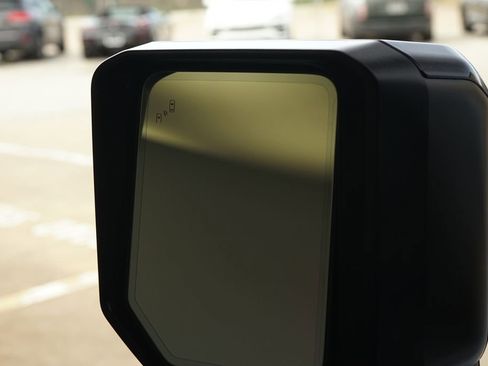 Used 2026 Lexus GX 550 w/ Accessory Package (32) image 18