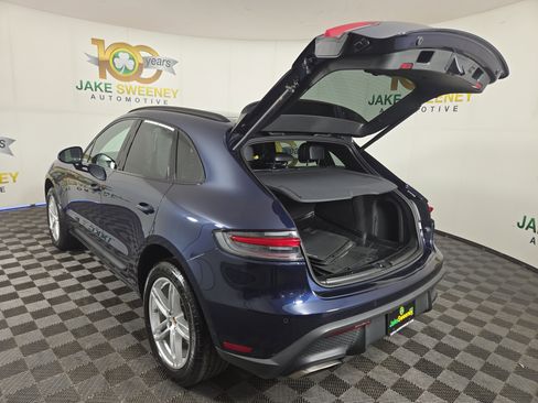 Used 2022 Porsche Macan image 31