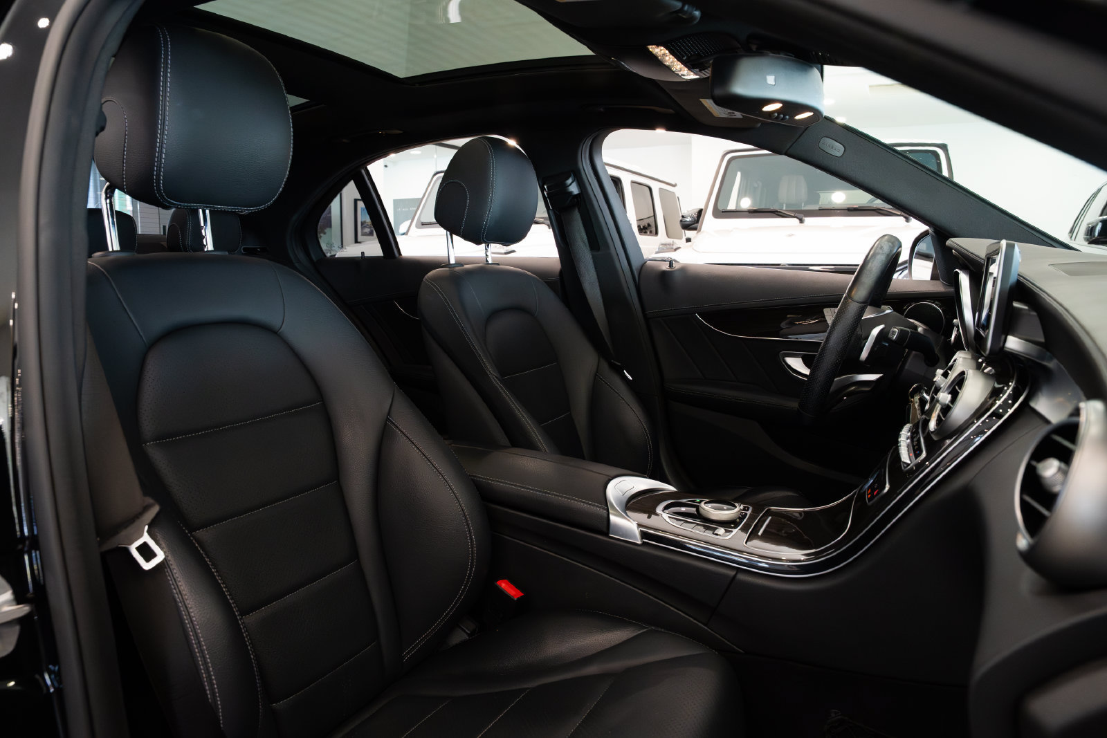 Used 2017 Mercedes-Benz C 300 Sedan image 23