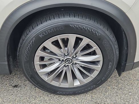 Used 2024 MAZDA CX-90 Plug-In Hybrid w/ Preferred AWD/4WD image 10