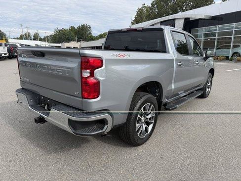 Used 2023 Chevrolet Silverado 1500 LT AWD/4WD image 19