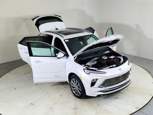 Used 2026 Buick Encore GX Avenir w/ Avenir Technology Package image 24