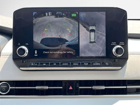 New 2025 Mitsubishi Outlander SEL image 16