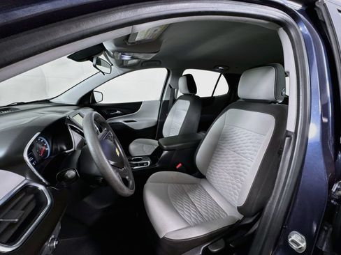 Used 2019 Chevrolet Equinox LS AWD/4WD image 16