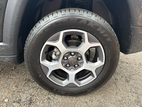 Used 2022 Jeep Compass Trailhawk w/ Trailhawk Convenience Group image 4