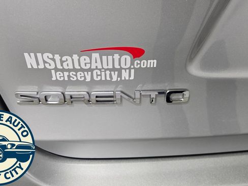 Used 2019 Kia Sorento S AWD/4WD image 31