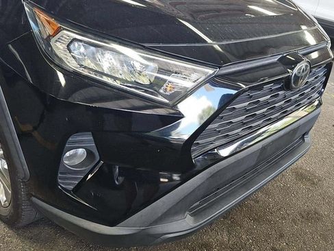 Used 2021 Toyota RAV4 XLE Premium FWD image 15