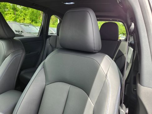 Certified 2025 Subaru Forester Limited AWD/4WD image 11