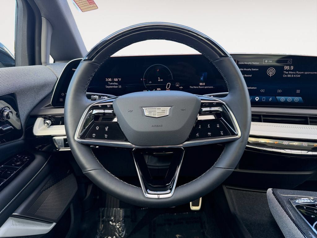 Used 2025 Cadillac Optiq Sport 2 AWD/4WD image 13