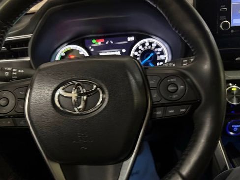 Used 2021 Toyota Venza XLE w/ Softex Package AWD/4WD image 16
