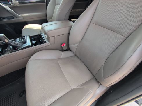 Used 2021 Lexus GX 460 Premium w/ Premium Package AWD/4WD image 24