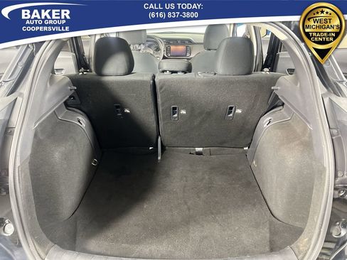 Used 2021 Nissan Kicks SV image 24