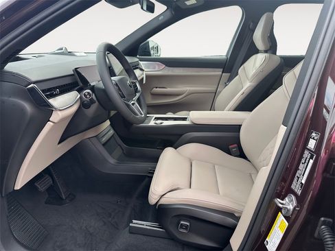 New 2025 Volvo EX90 Ultra image 15