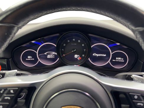 Used 2021 Porsche Cayenne Coupe image 57