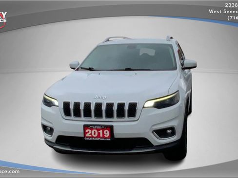 Used 2019 Jeep Cherokee Limited image 2