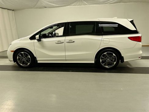 Used 2023 Honda Odyssey Elite image 7