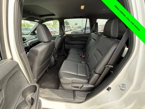 Used 2023 Honda Passport EX-L image 17