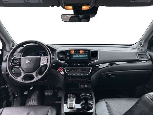 Used 2020 Honda Pilot Touring image 29
