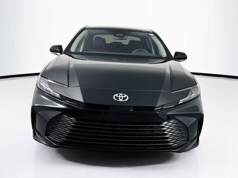 Used 2025 Toyota Camry LE FWD image 2